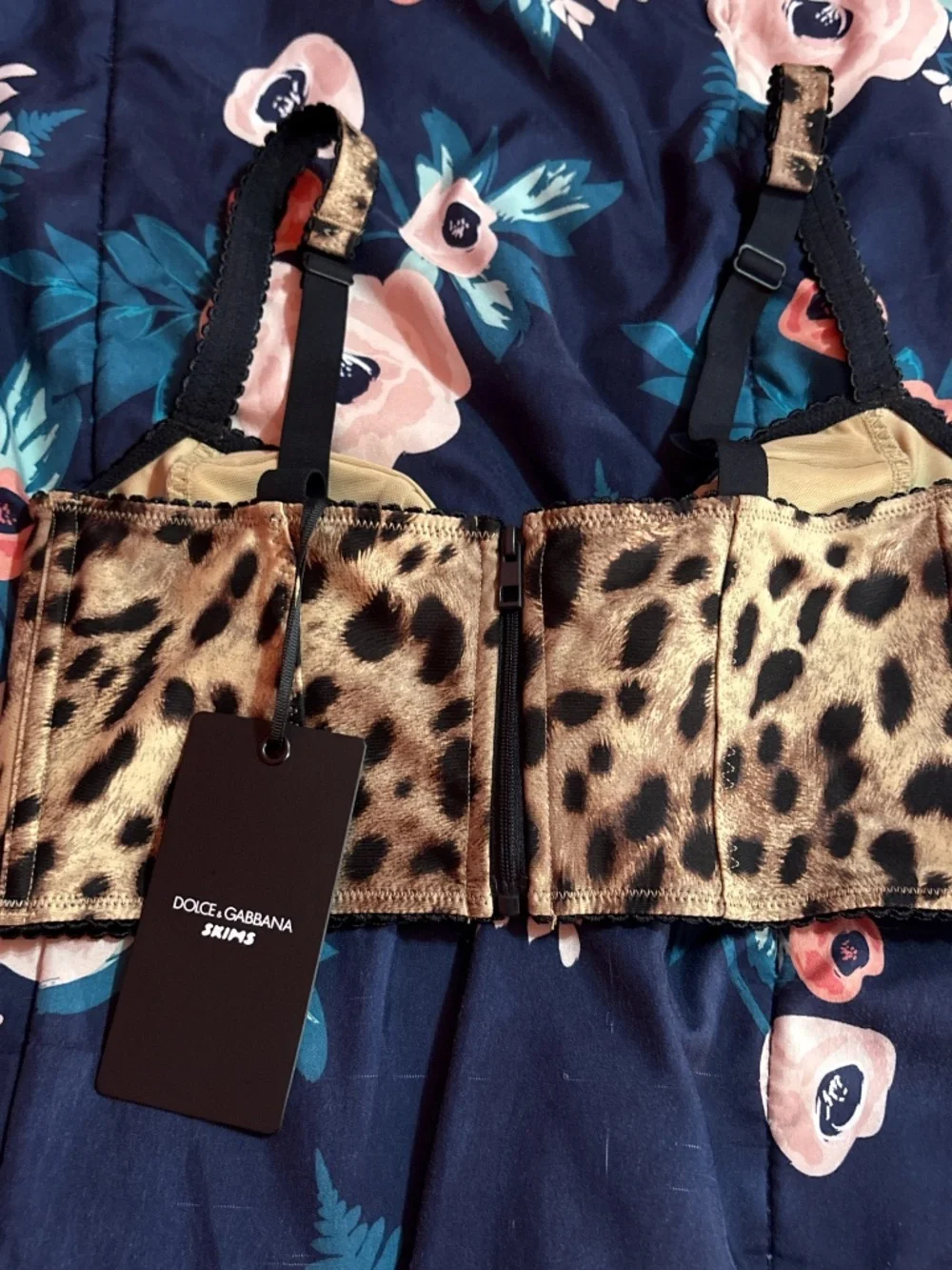 Skims x dolce and gabbana leopard bralette - Picture 2 of 3